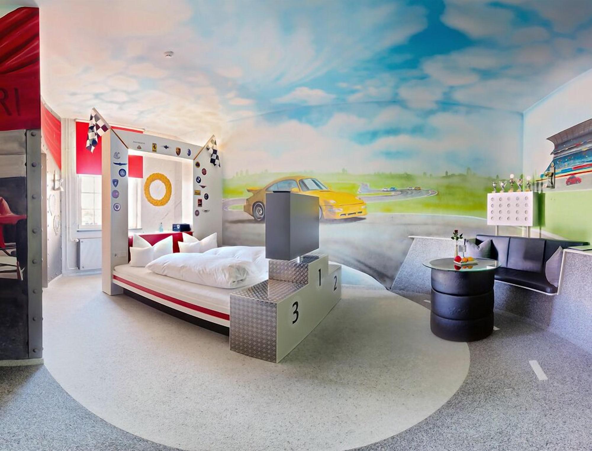 V8 Hotel Classic Motorworld Region Stuttgart بوبلنغ المظهر الخارجي الصورة